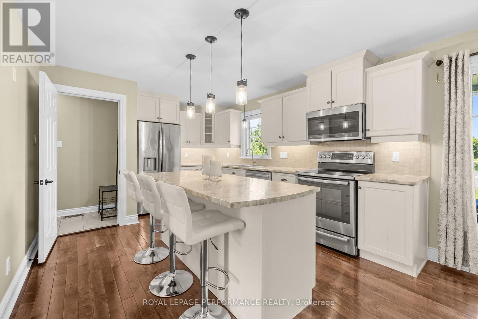 2388 Du Lac Road