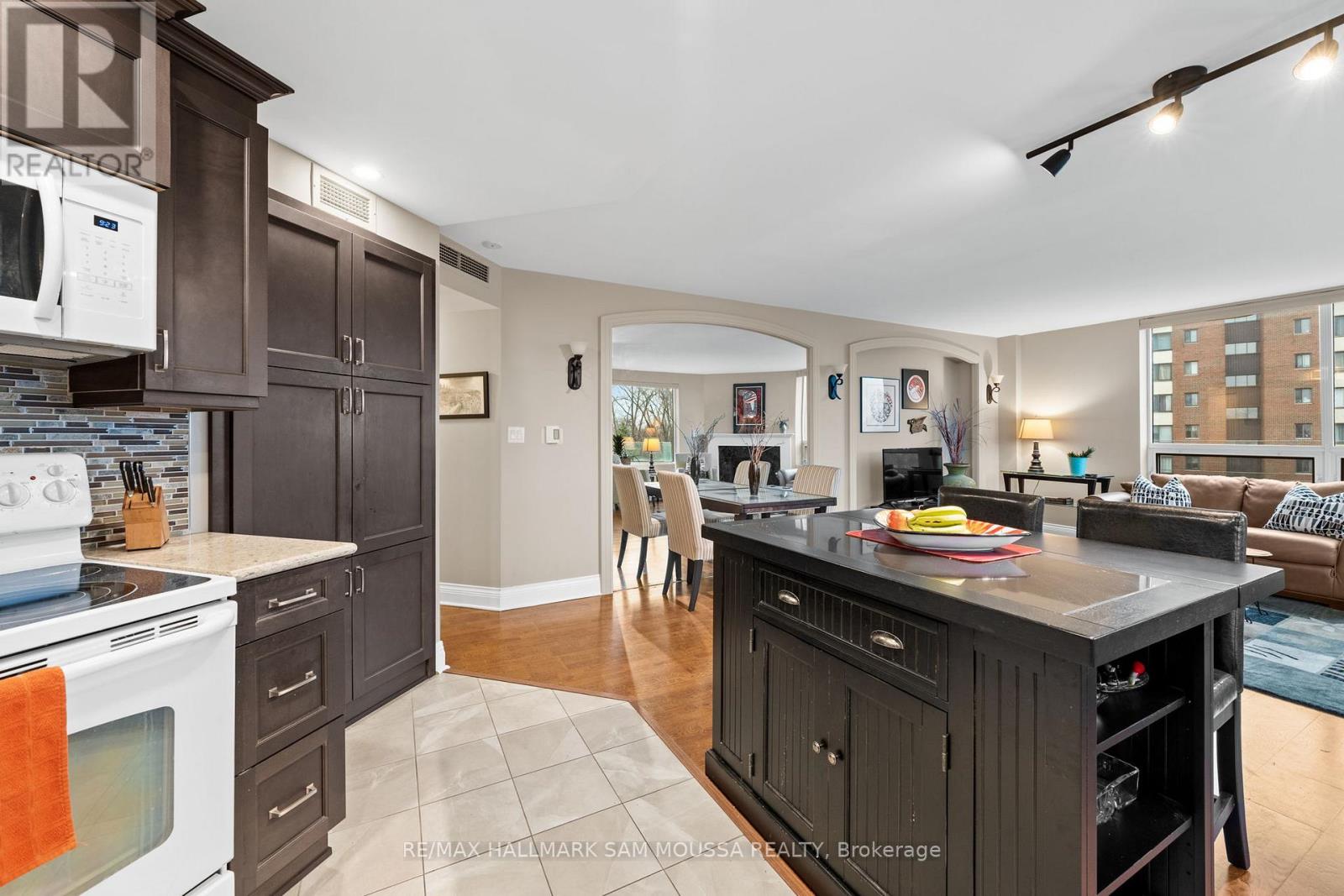 #504 3105 CARLING AVENUE - 14