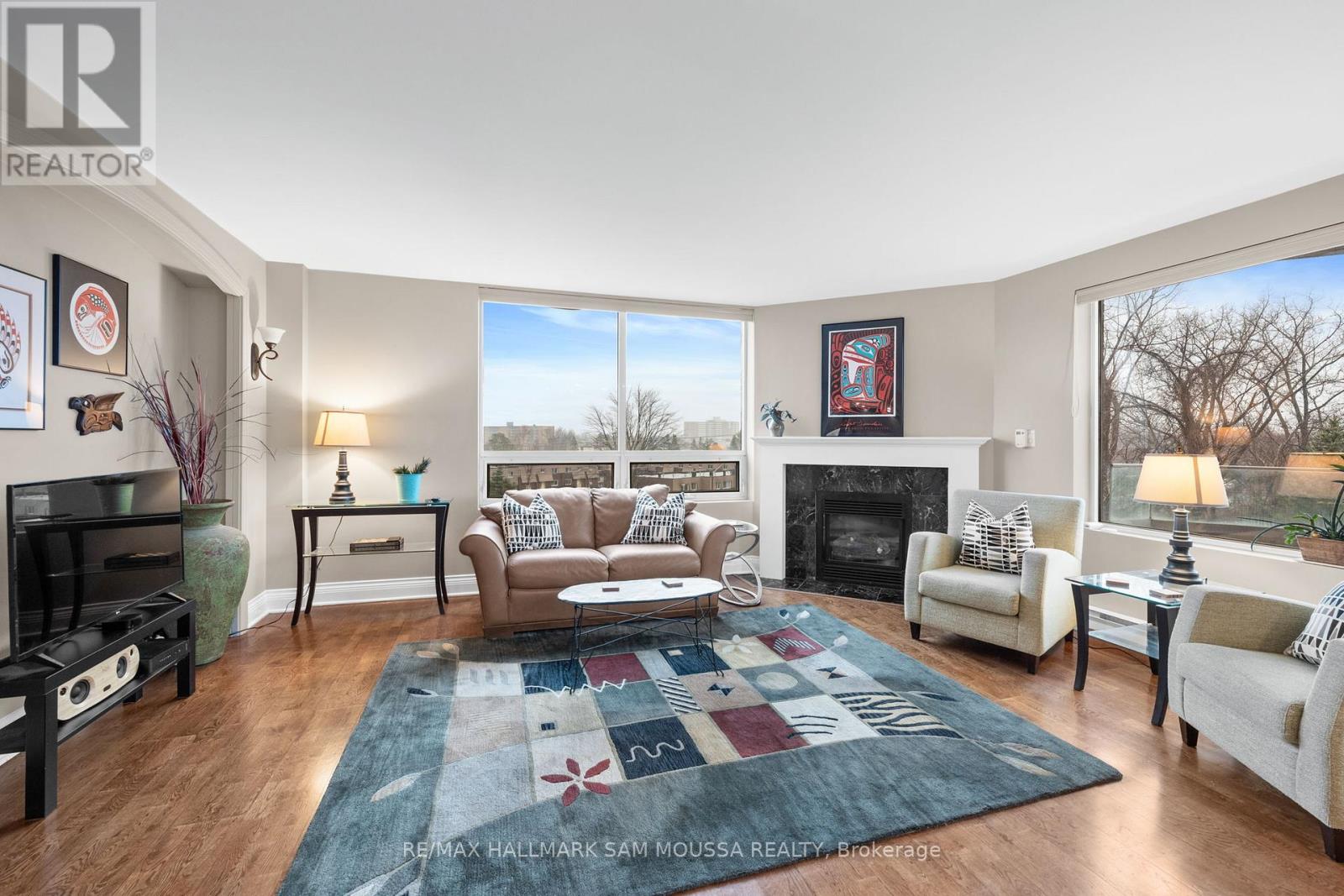 #504 3105 CARLING AVENUE - 17