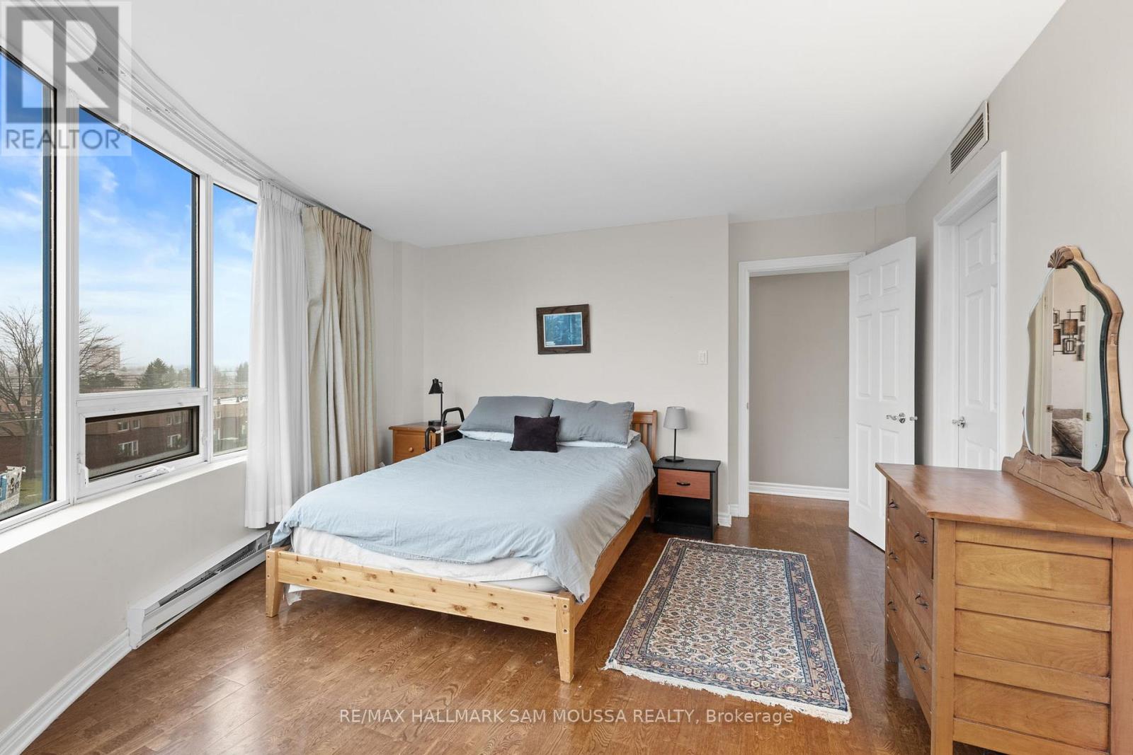#504 3105 CARLING AVENUE - 26