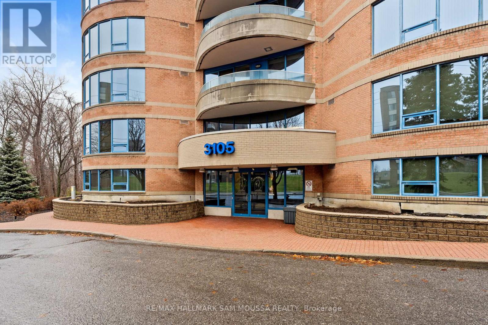#504 3105 CARLING AVENUE - 3