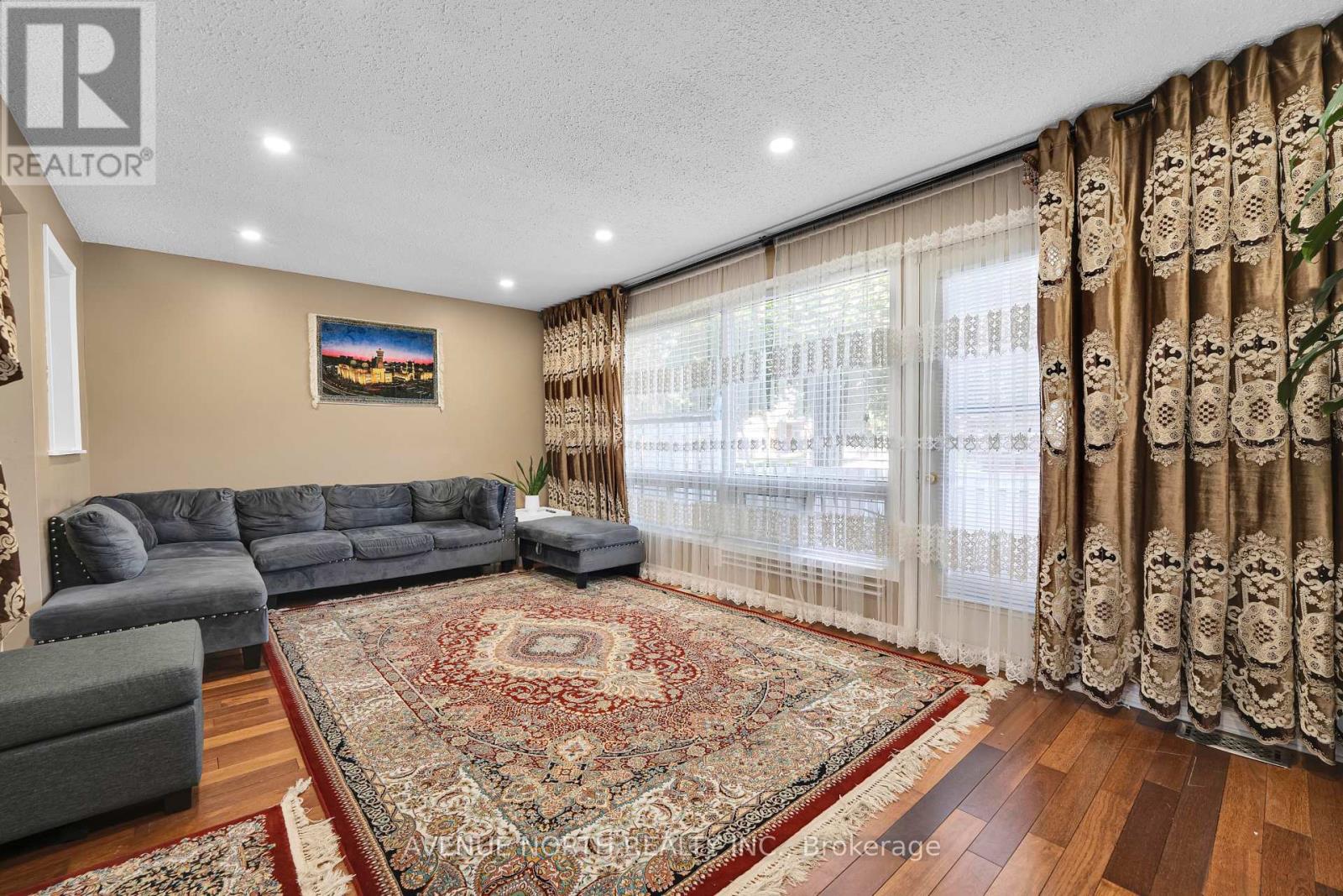 #41 3520 DOWNPATRICK ROAD - Image 13