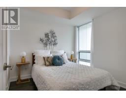 910 - 80 Vanauley Street, Toronto, ON M5T0C9 Photo 14