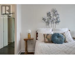 910 - 80 Vanauley Street, Toronto, ON M5T0C9 Photo 16