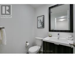 910 - 80 Vanauley Street, Toronto, ON M5T0C9 Photo 19