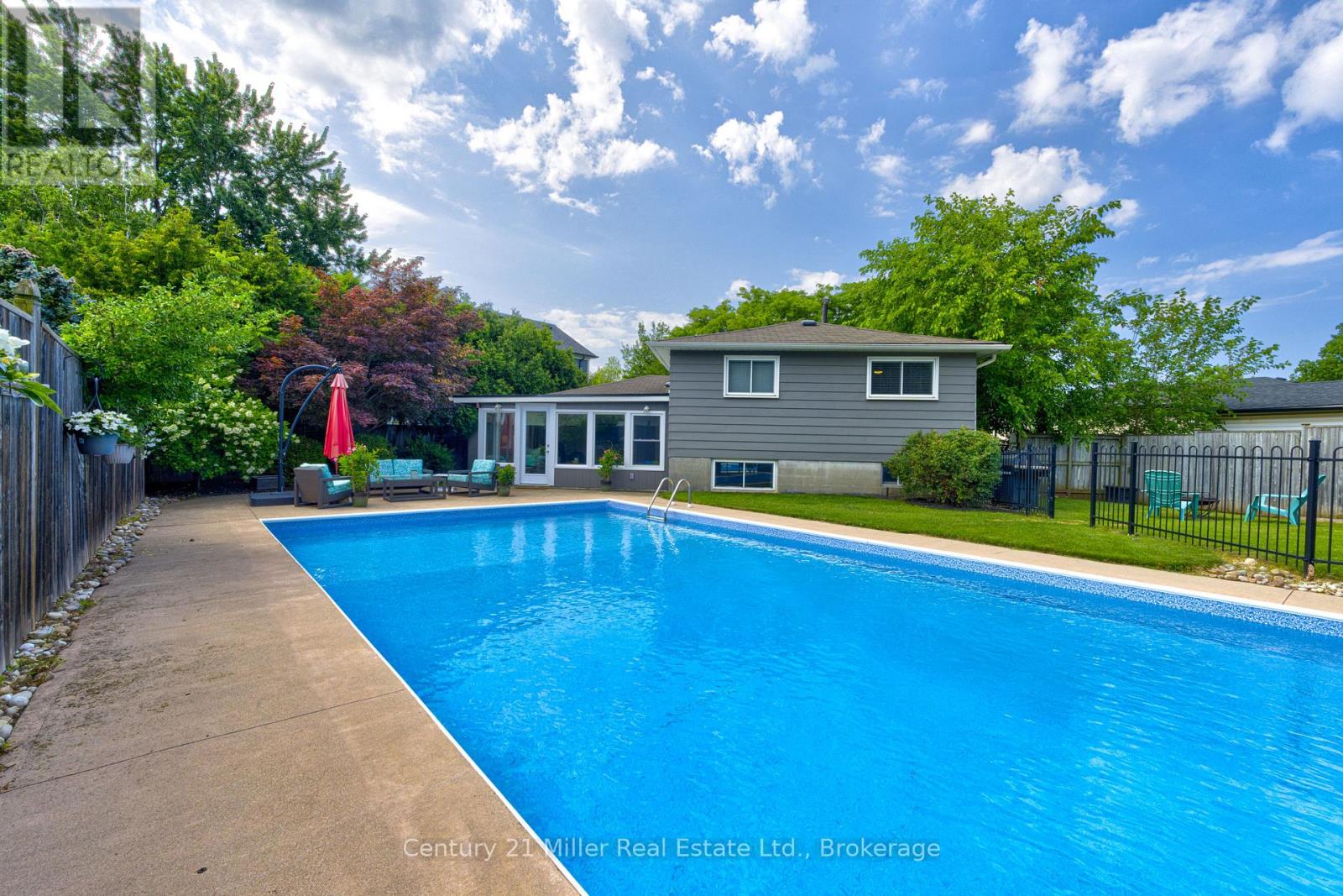 2225 WYANDOTTE DRIVE - Image 46