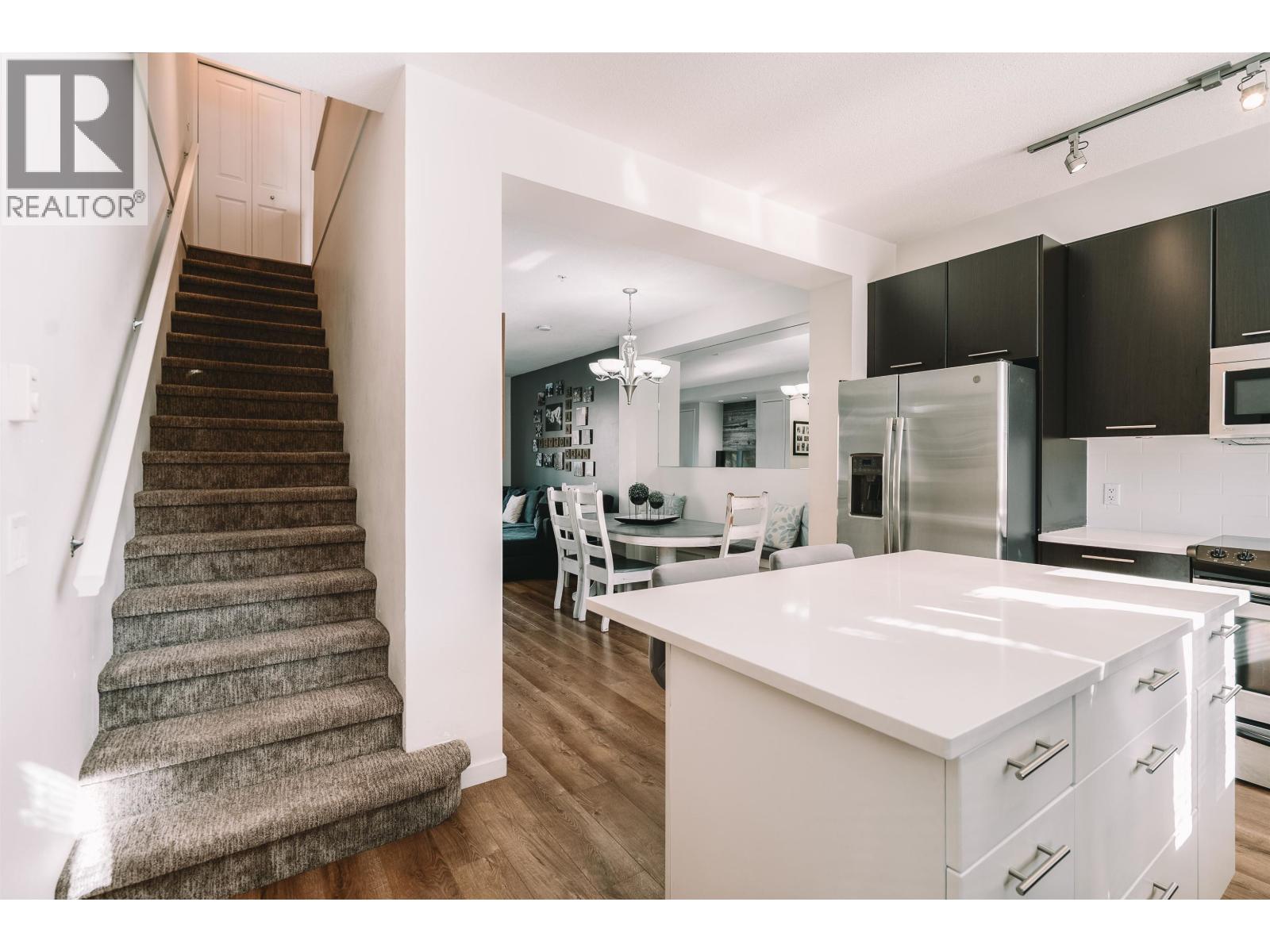 136 2418 AVON PLACE, Port Coquitlam