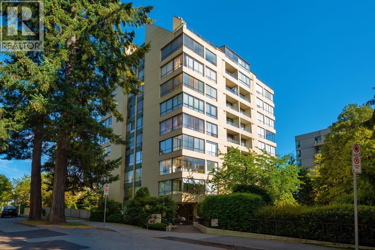 802 1412 ESQUIMALT AVENUE, West Vancouver