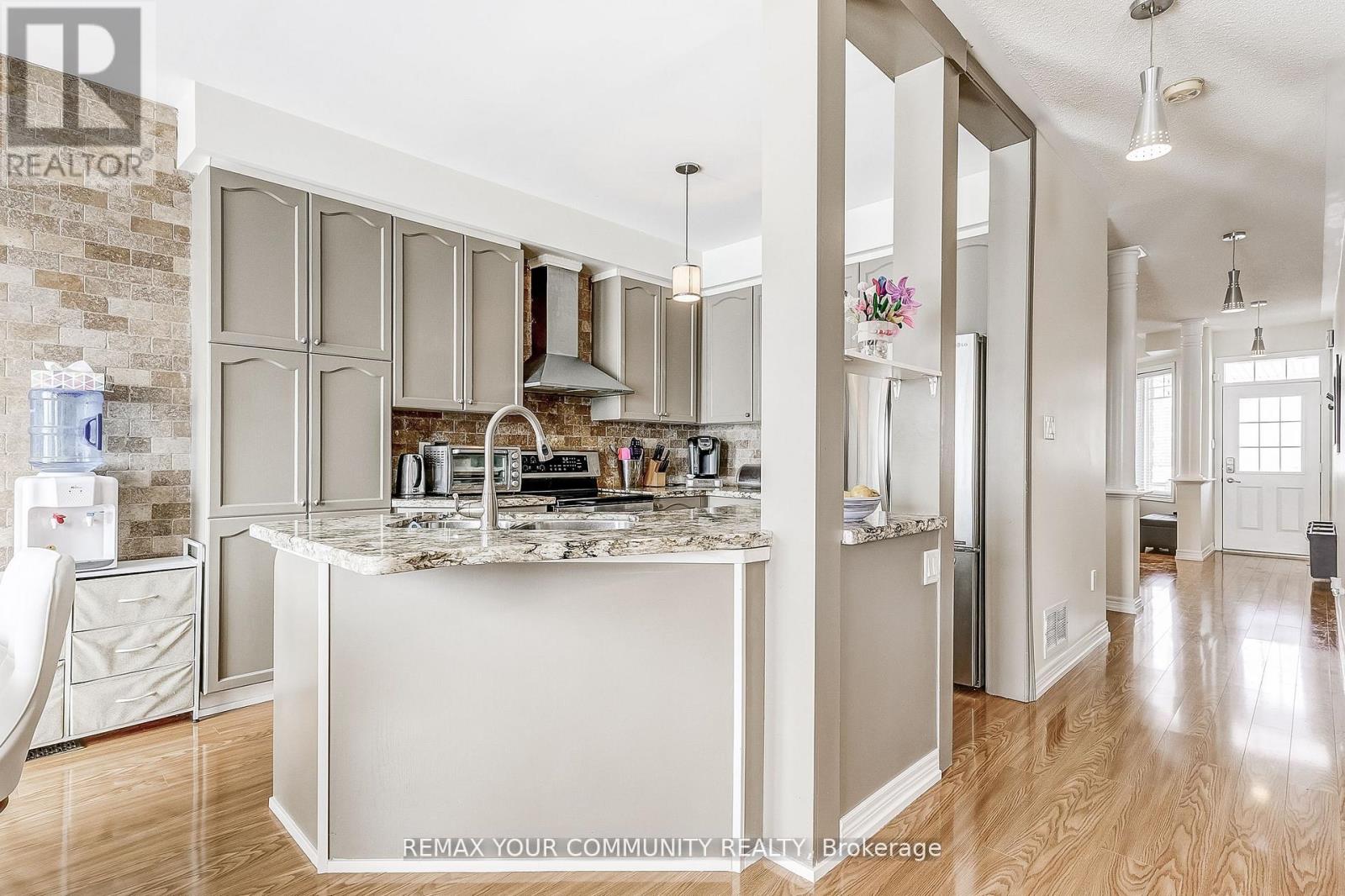 16 WINDROW STREET - 10