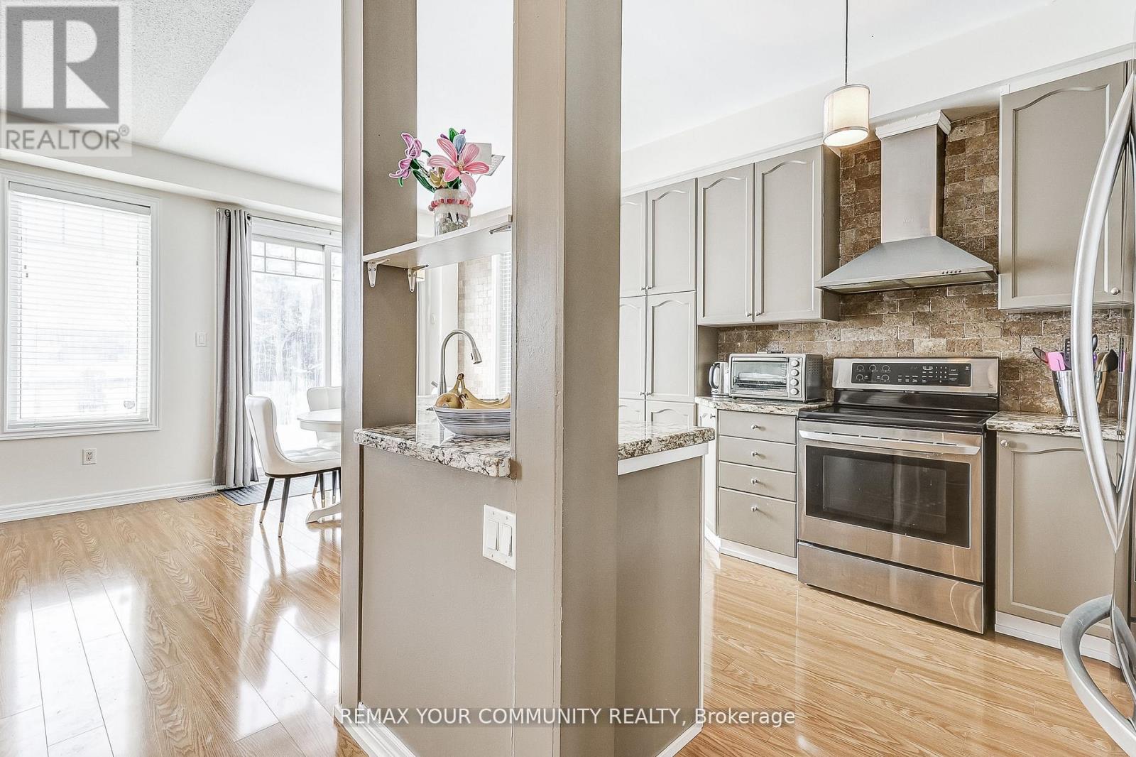 16 WINDROW STREET - 11
