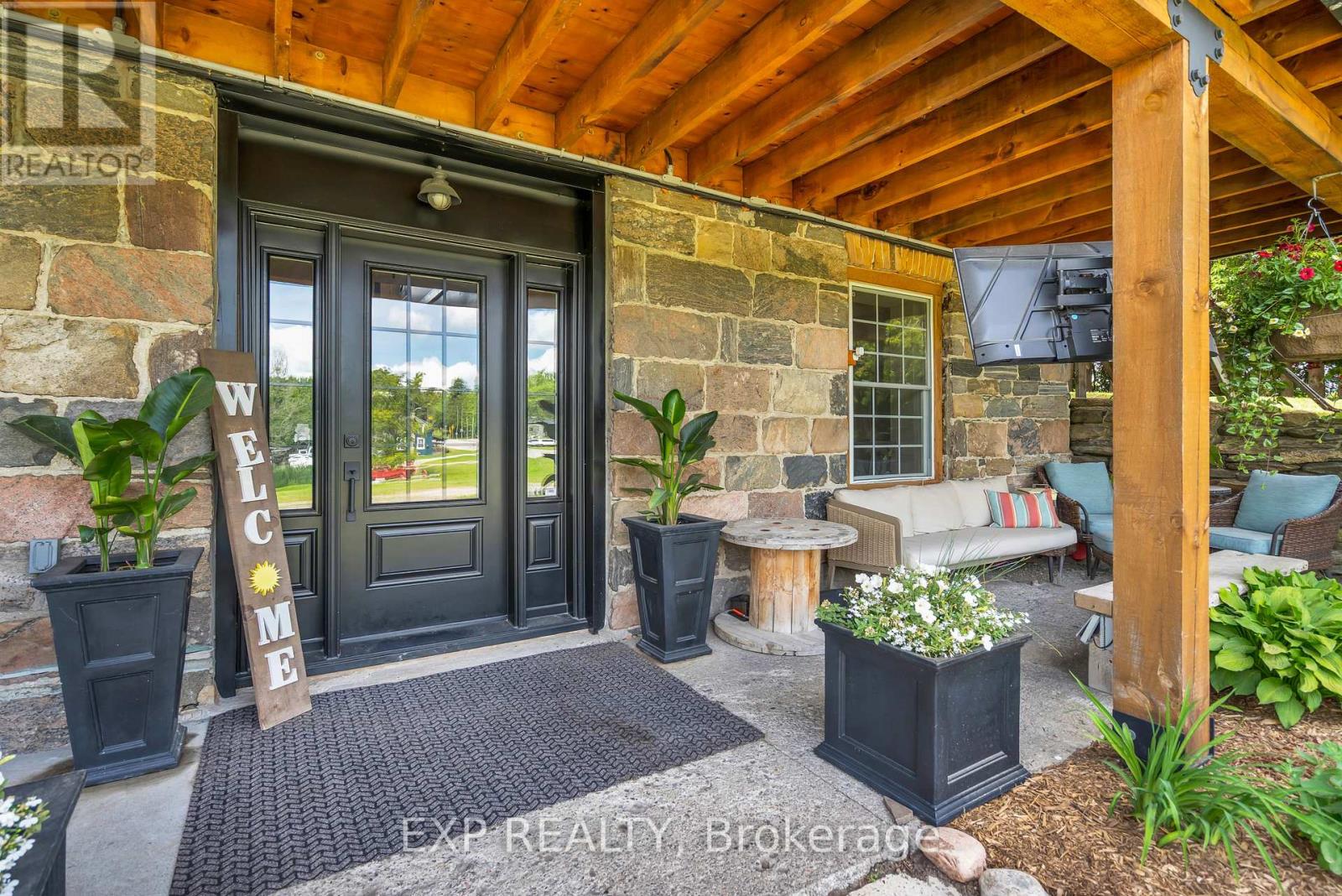 220 LAKERIDGE ROAD - 12