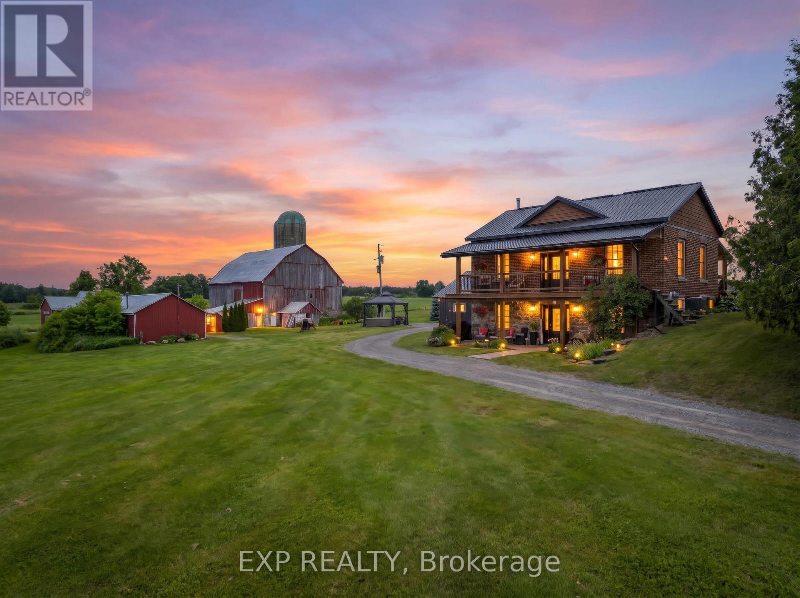 220 LAKERIDGE ROAD - 4