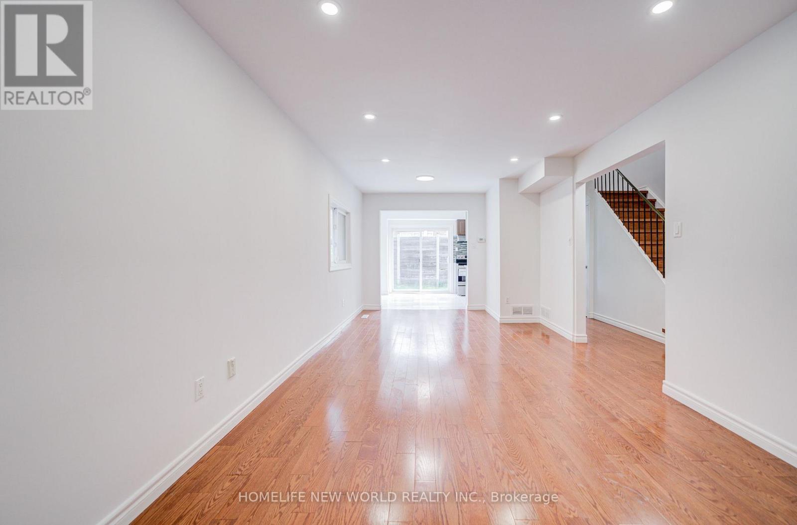 94 HORD CRESCENT - 17