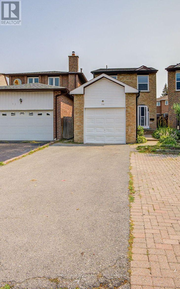 94 HORD CRESCENT - 2