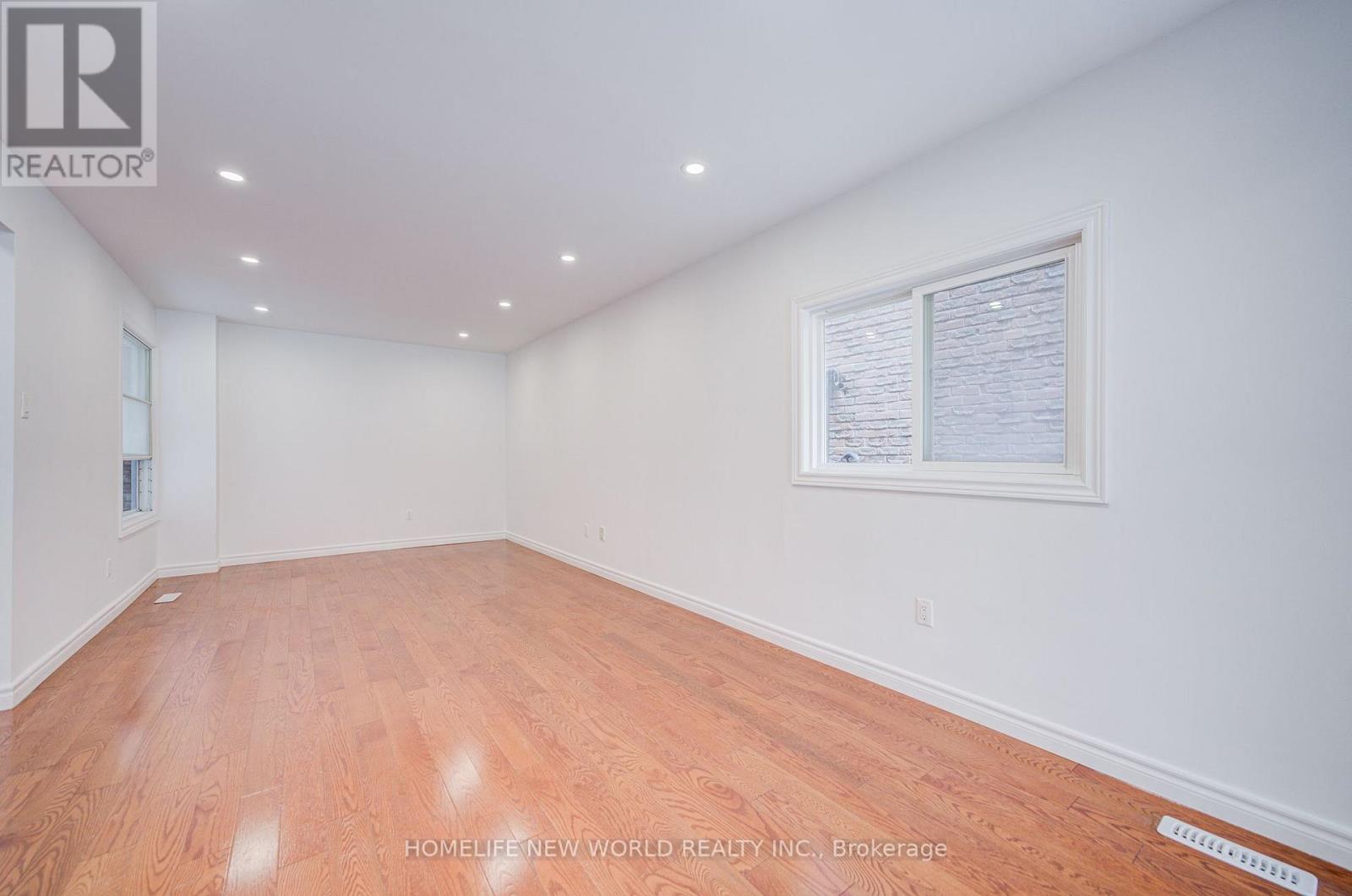 94 HORD CRESCENT - 21