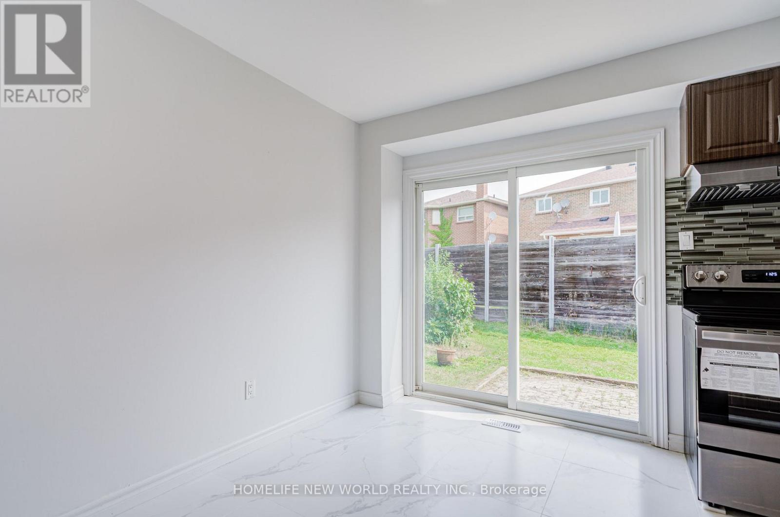 94 HORD CRESCENT - 22