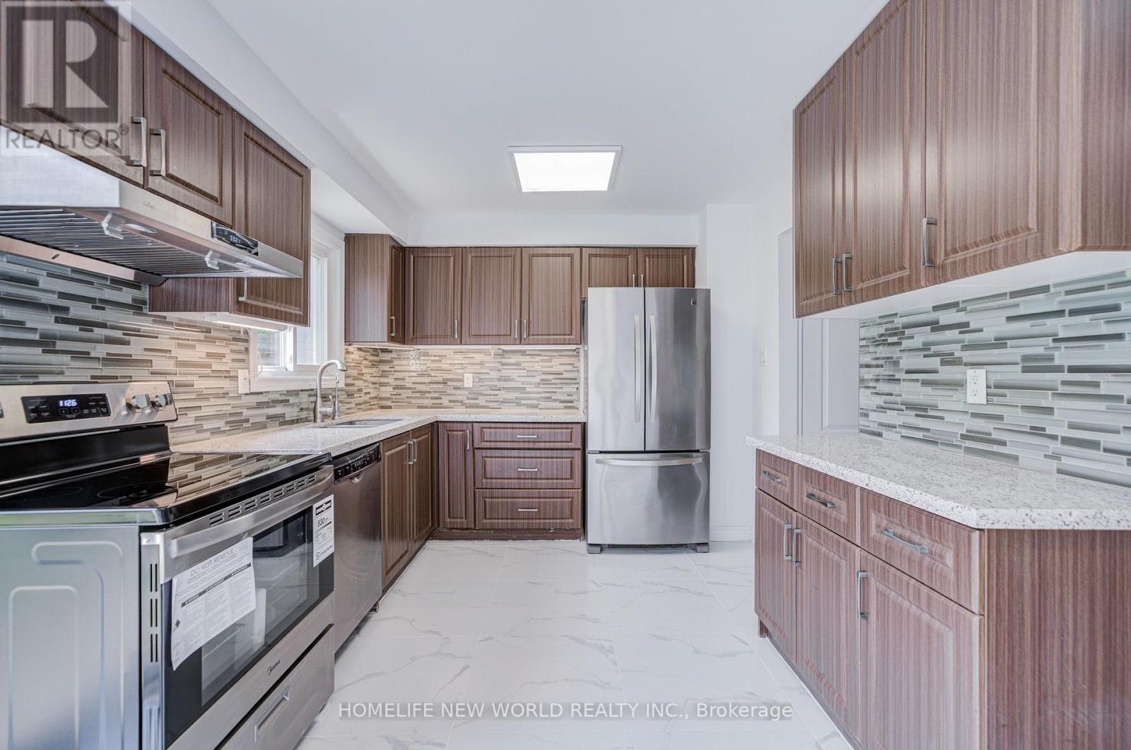 94 HORD CRESCENT - 27