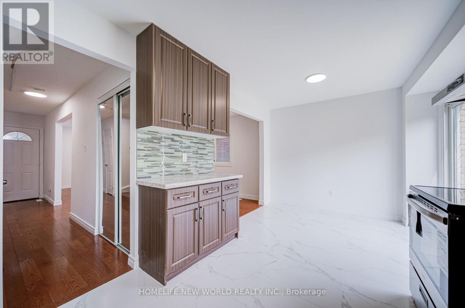 94 HORD CRESCENT - 28