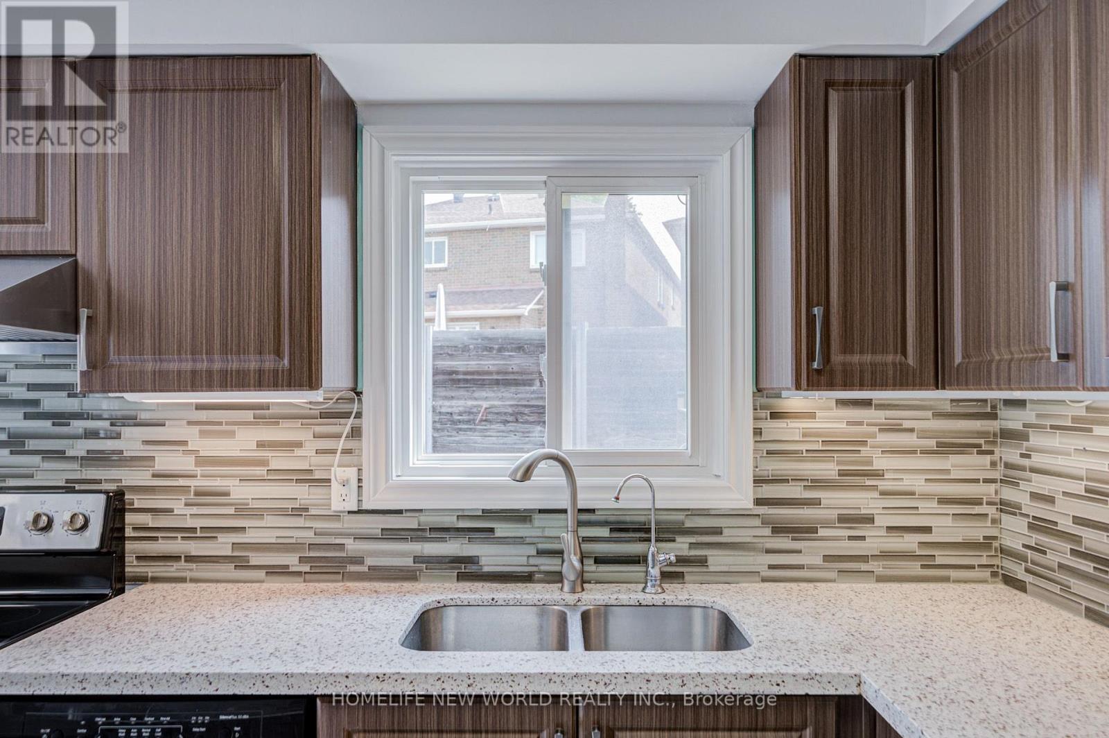 94 HORD CRESCENT - 30