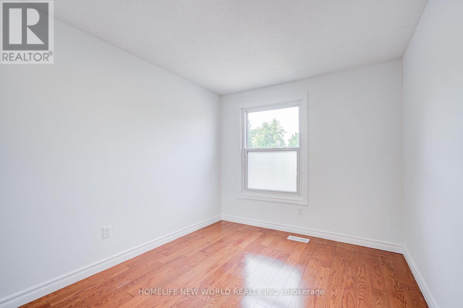 94 HORD CRESCENT - 41