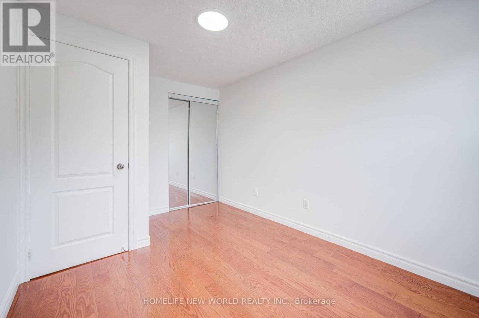 94 HORD CRESCENT - 43