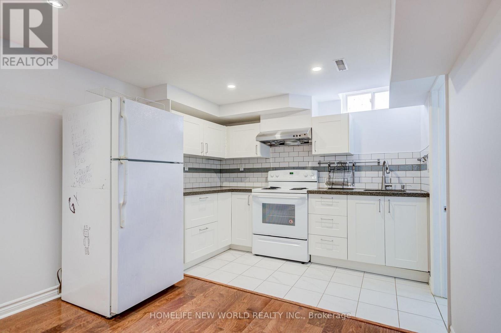 94 HORD CRESCENT - 46
