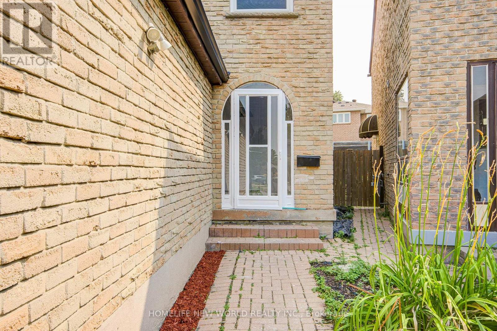 94 HORD CRESCENT - 5