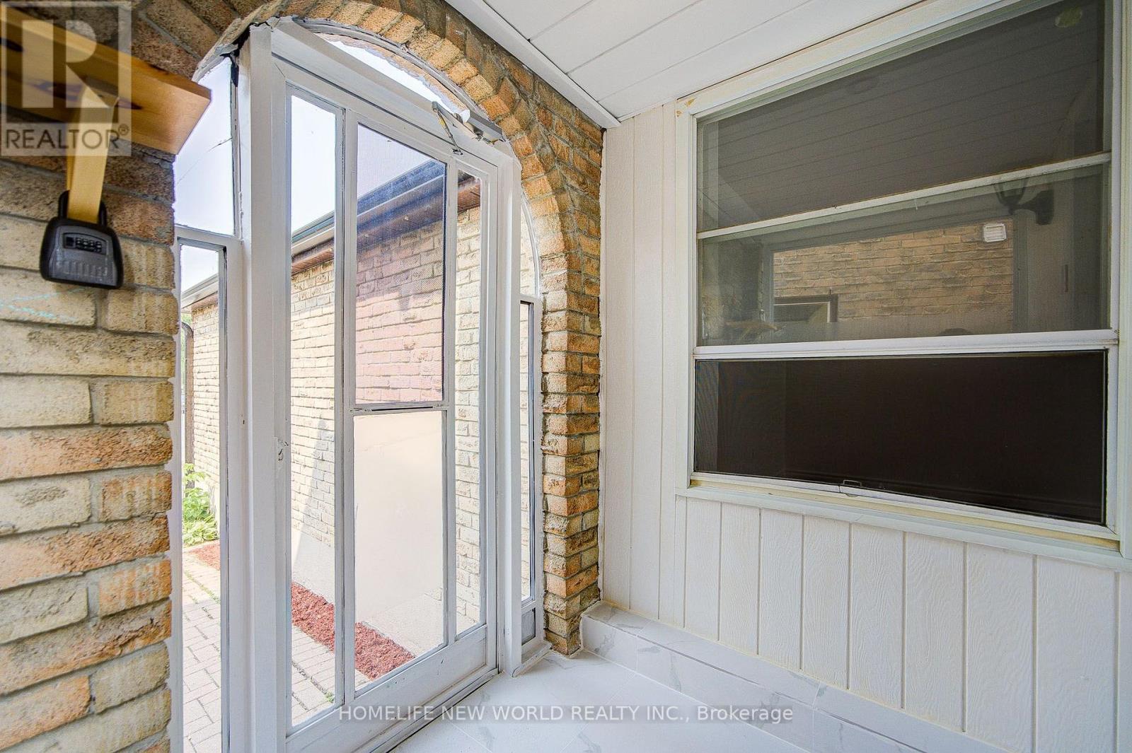 94 HORD CRESCENT - 7