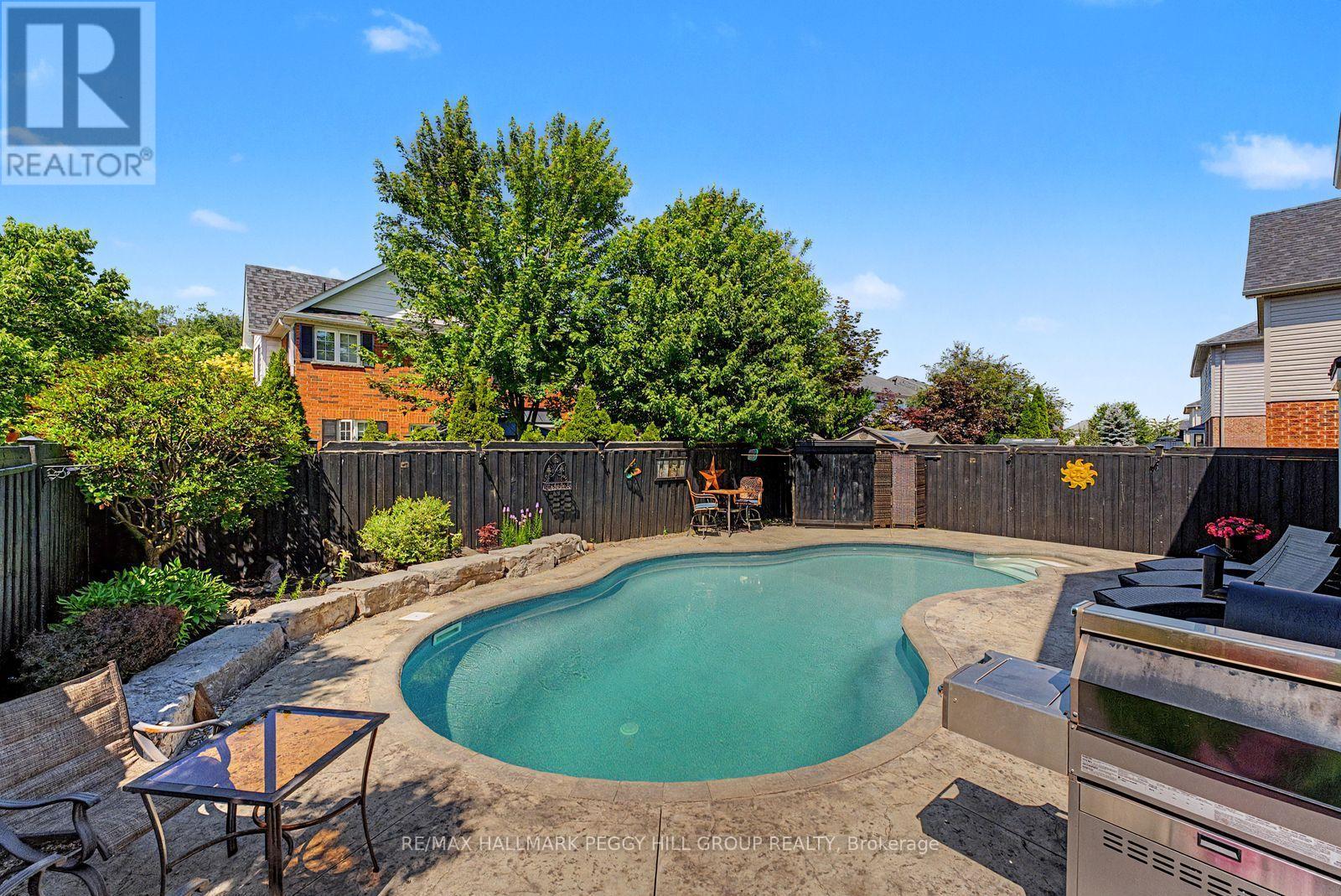 16 BLACKBIRD LANE - 21