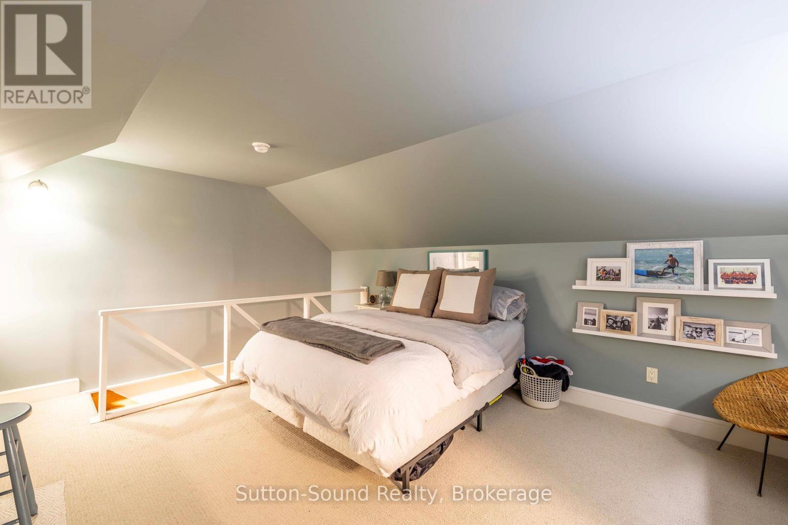 490 WATERLOO STREET - 29