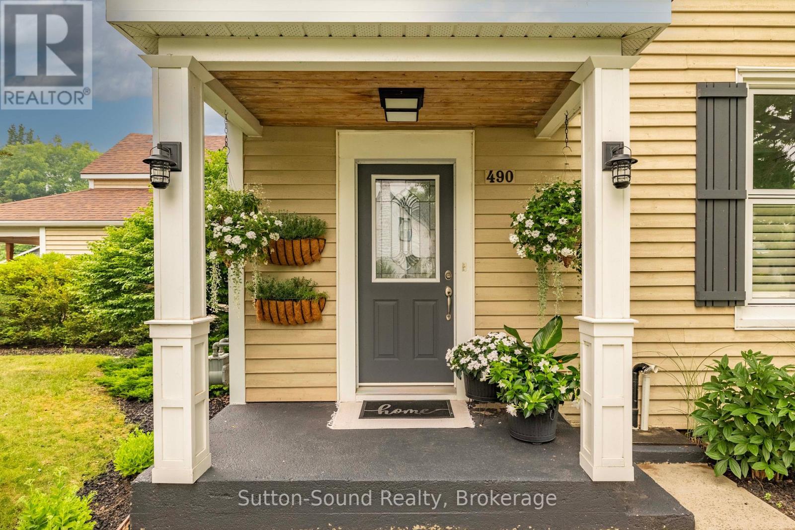 490 WATERLOO STREET - 3