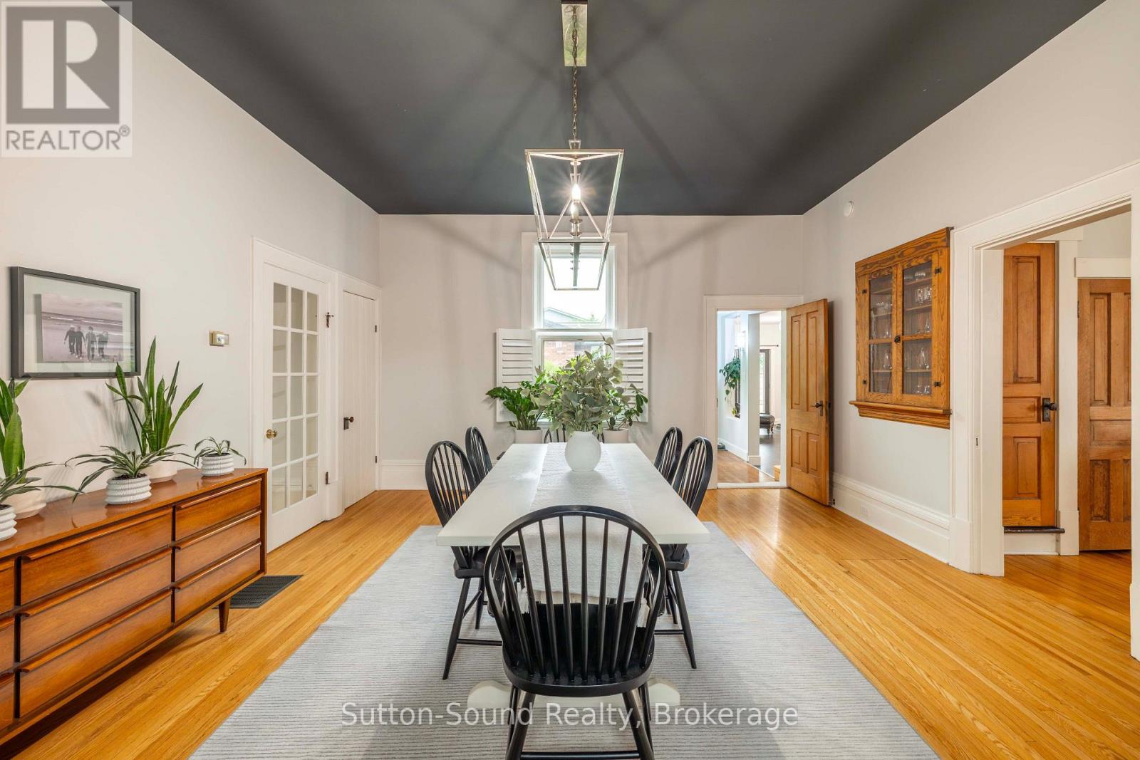 490 WATERLOO STREET - 8