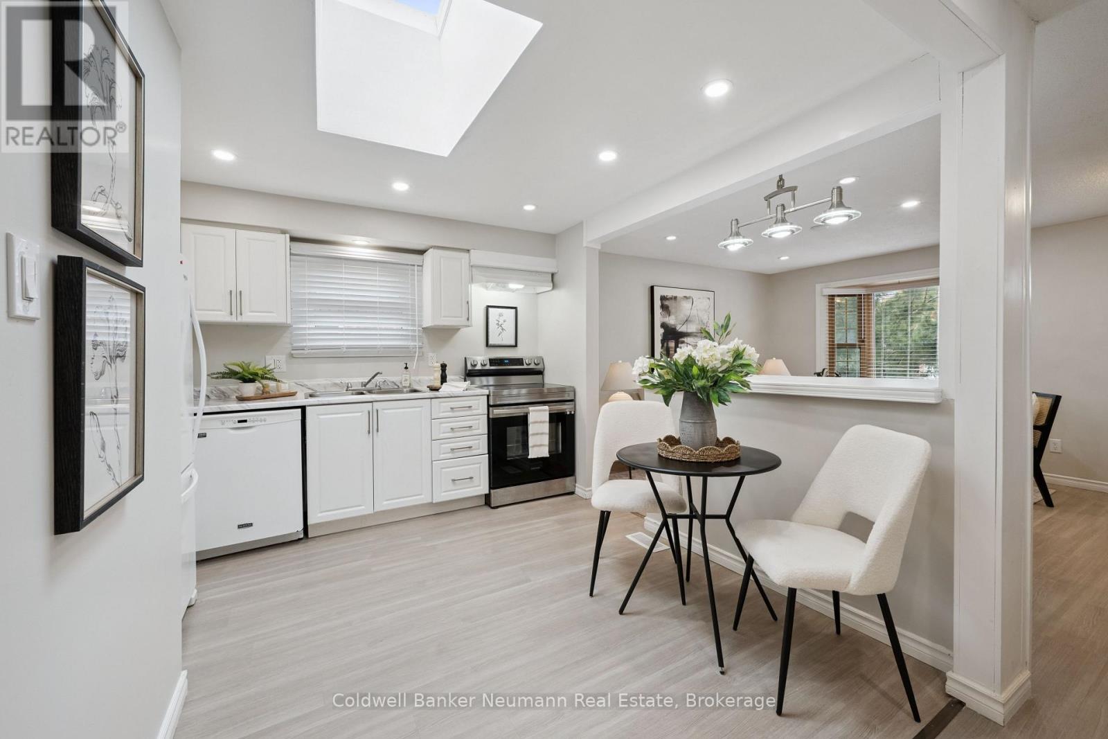 364 IMPERIAL ROAD S - Image 12