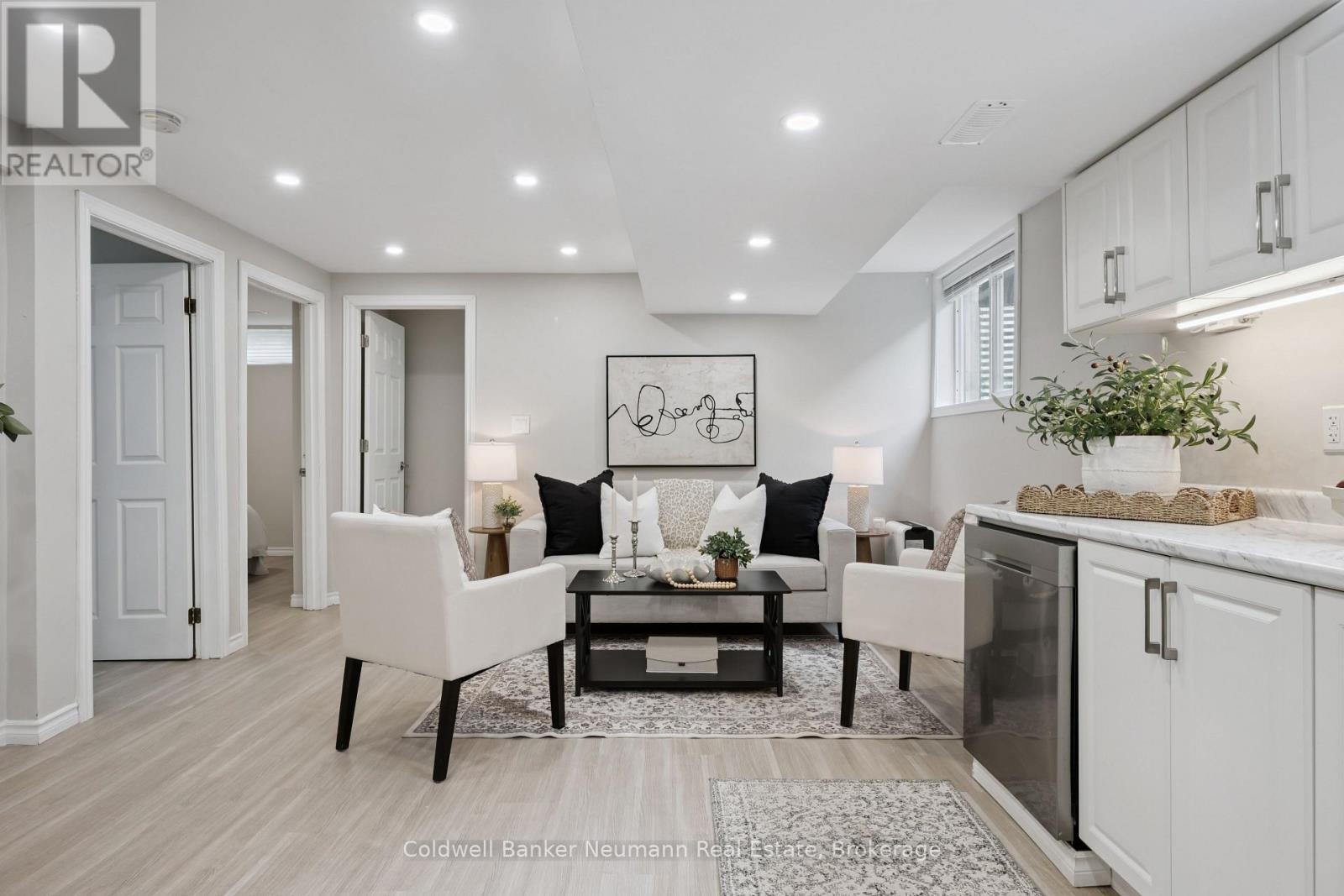 364 IMPERIAL ROAD S - Image 23