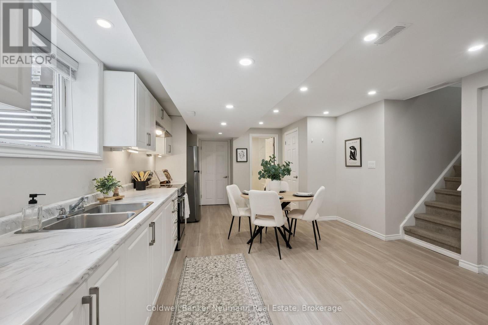 364 IMPERIAL ROAD S - Image 28