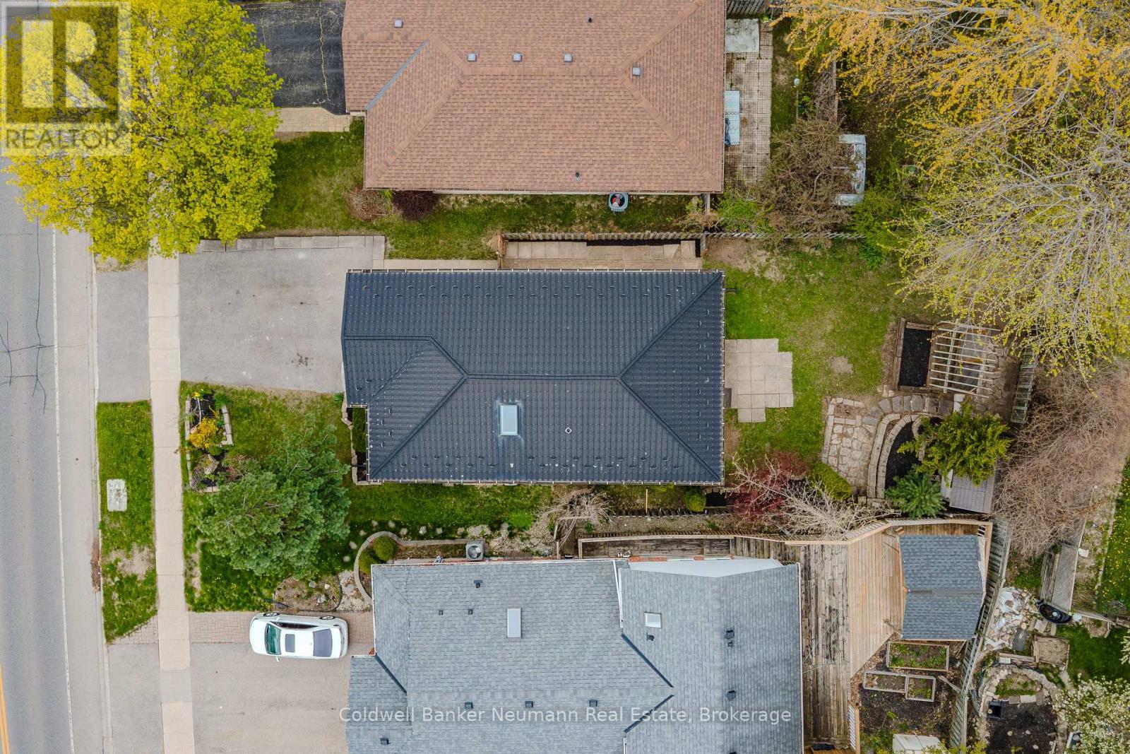 364 IMPERIAL ROAD S - Image 39