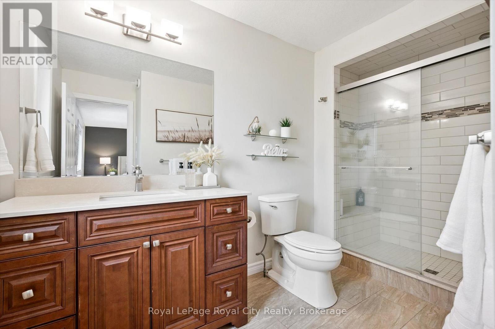 17 CARROLL CRESCENT - 27