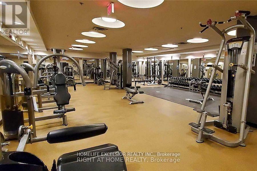 #419 4033 HURONTARIO STREET - 22