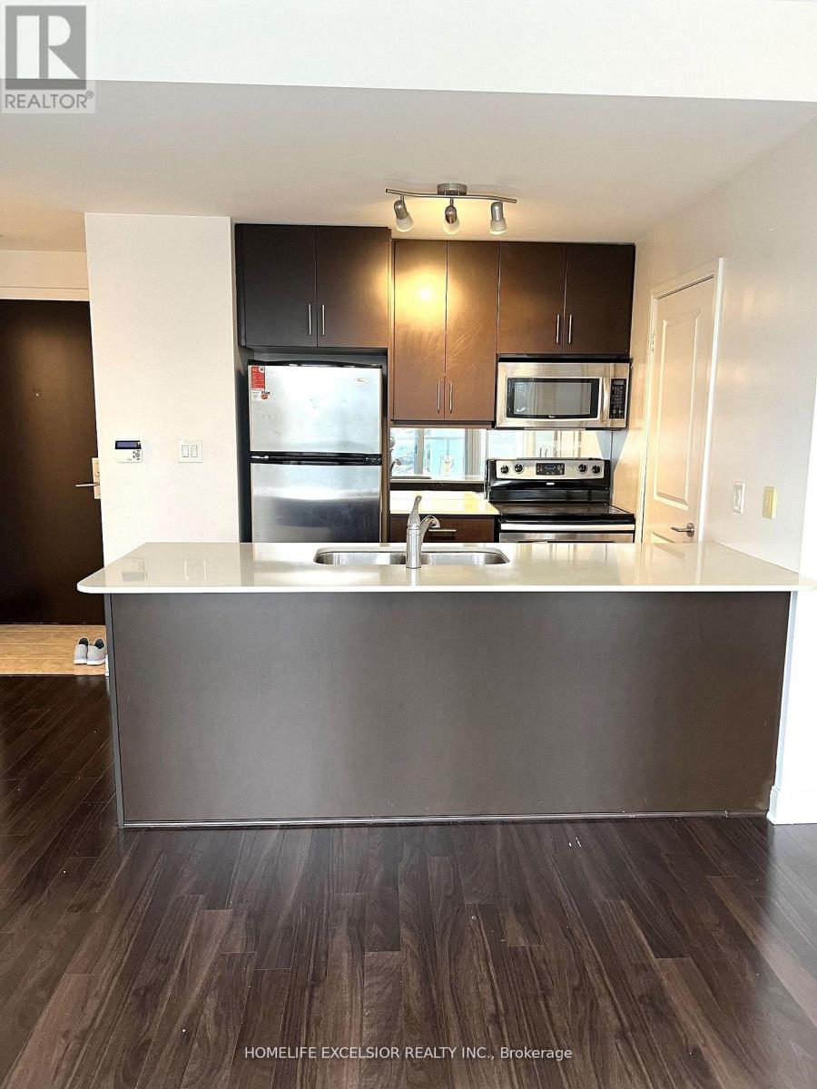 #419 4033 HURONTARIO STREET - 6