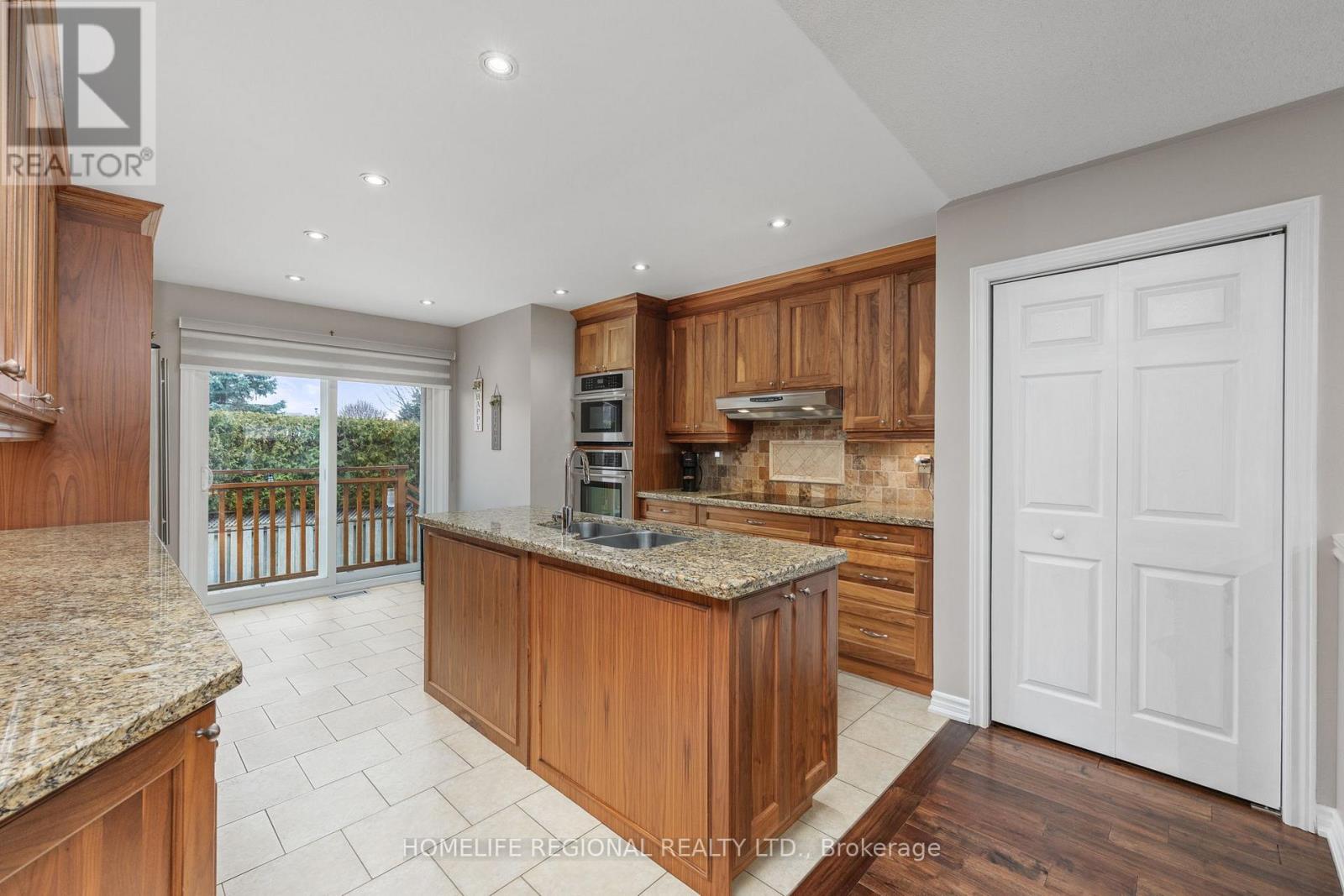 20 RUDDELL CRESCENT - 10