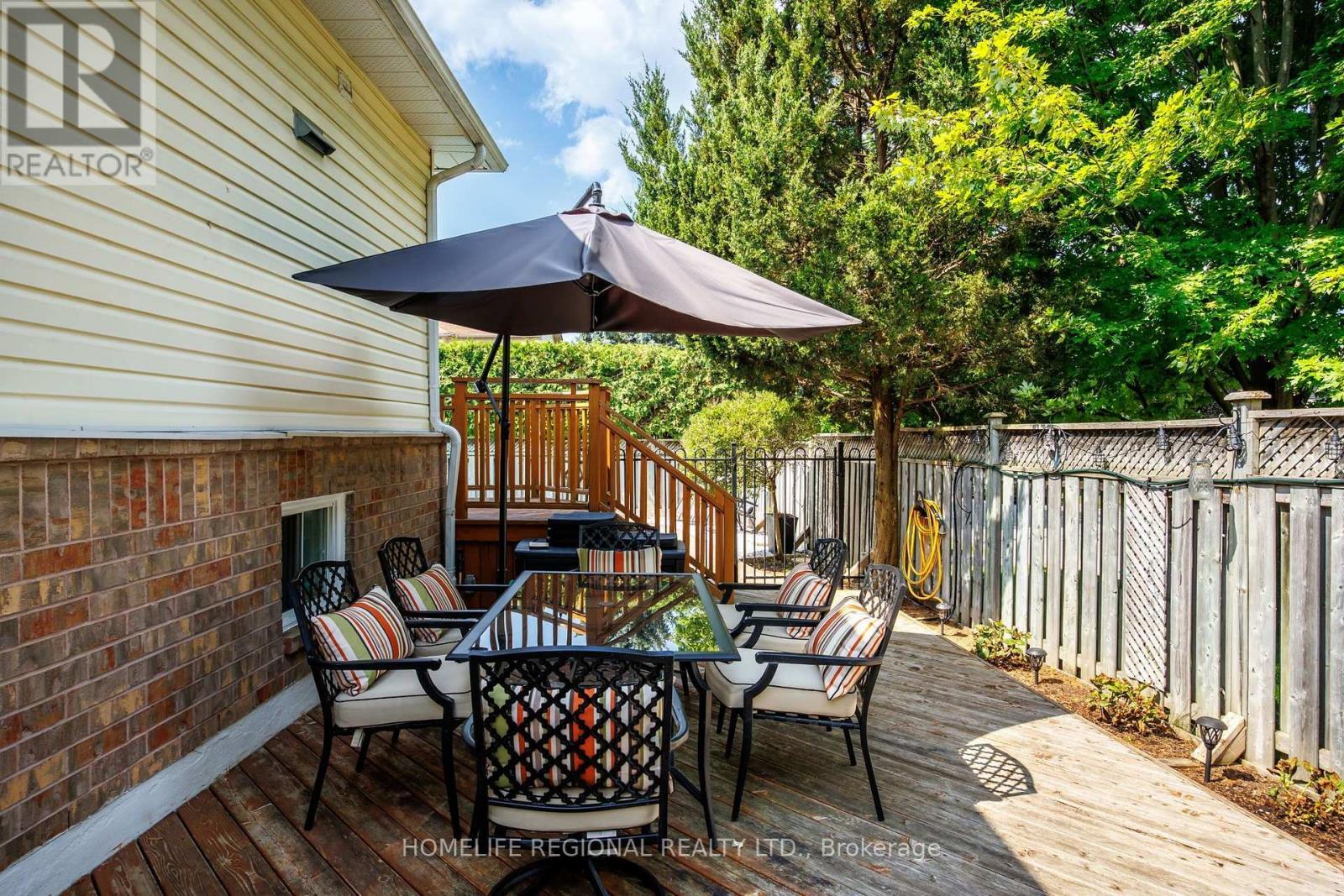 20 RUDDELL CRESCENT - 26