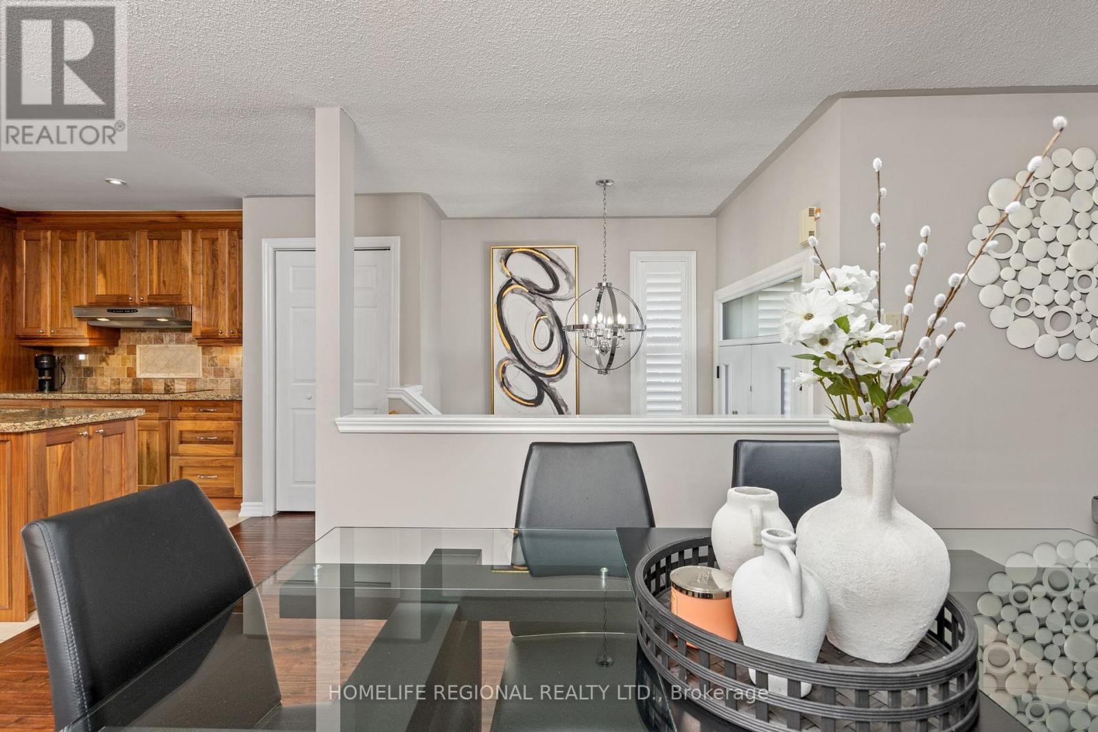 20 RUDDELL CRESCENT - 7