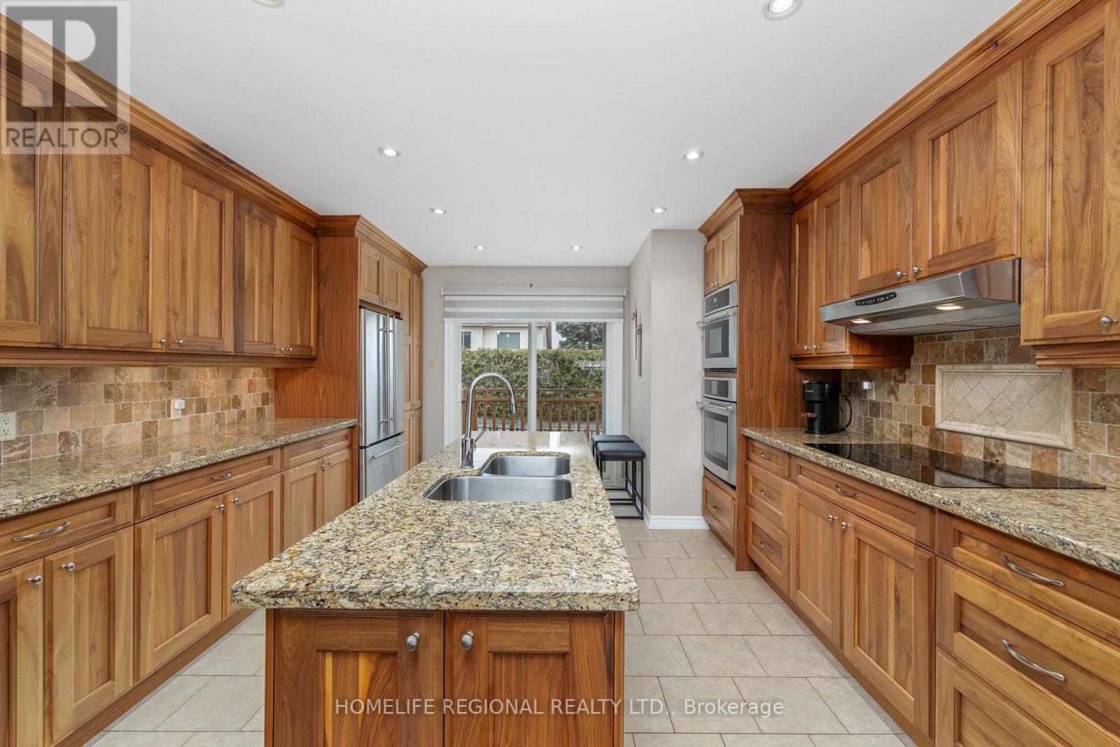 20 RUDDELL CRESCENT - 8