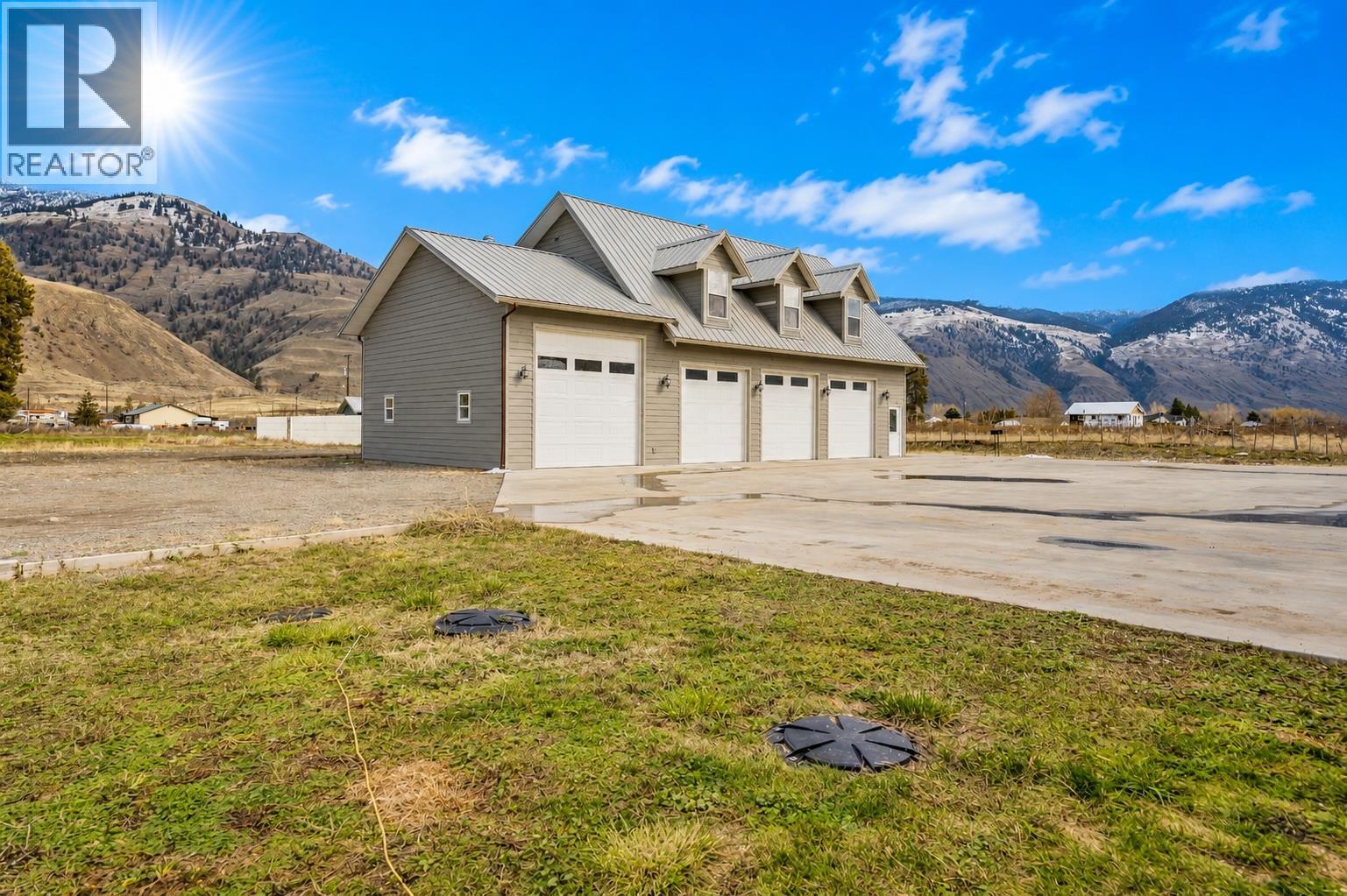 2338 HWY 3 - 8