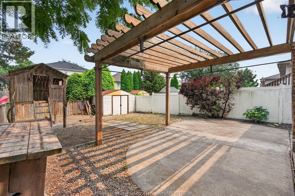 828 MICHAEL DRIVE - 30