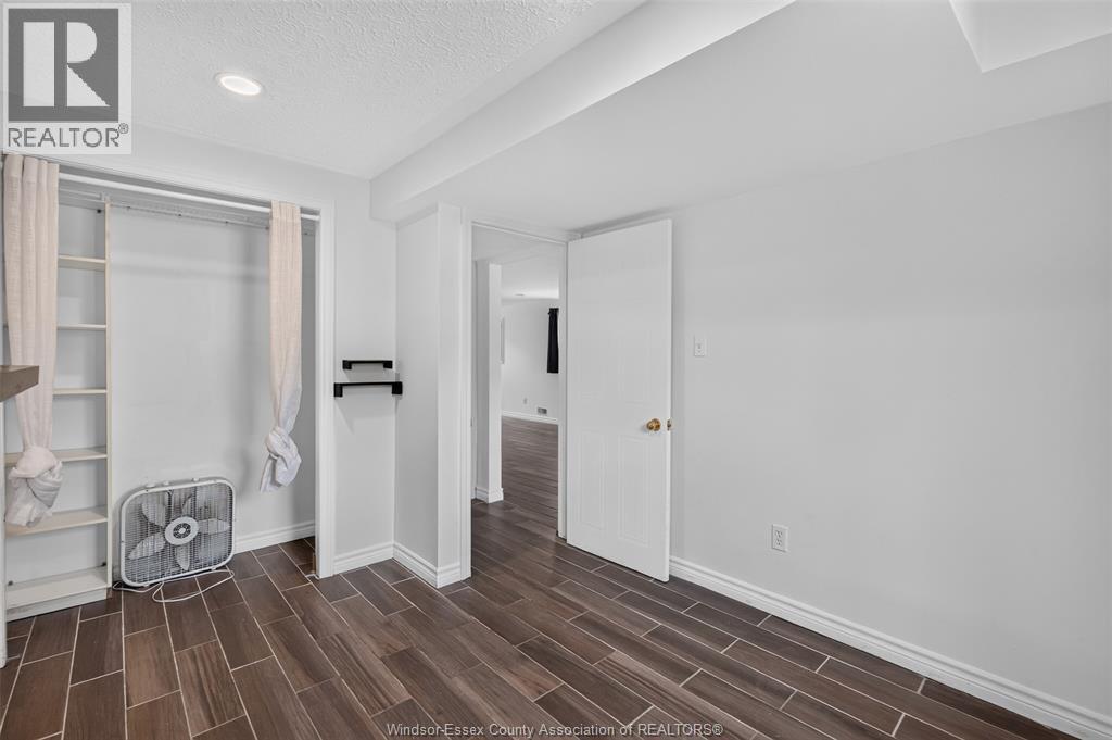 828 MICHAEL DRIVE - 25
