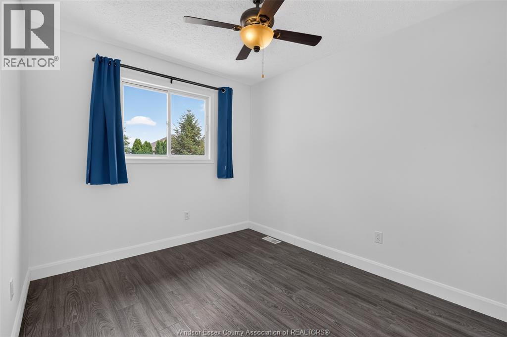 828 MICHAEL DRIVE - 15