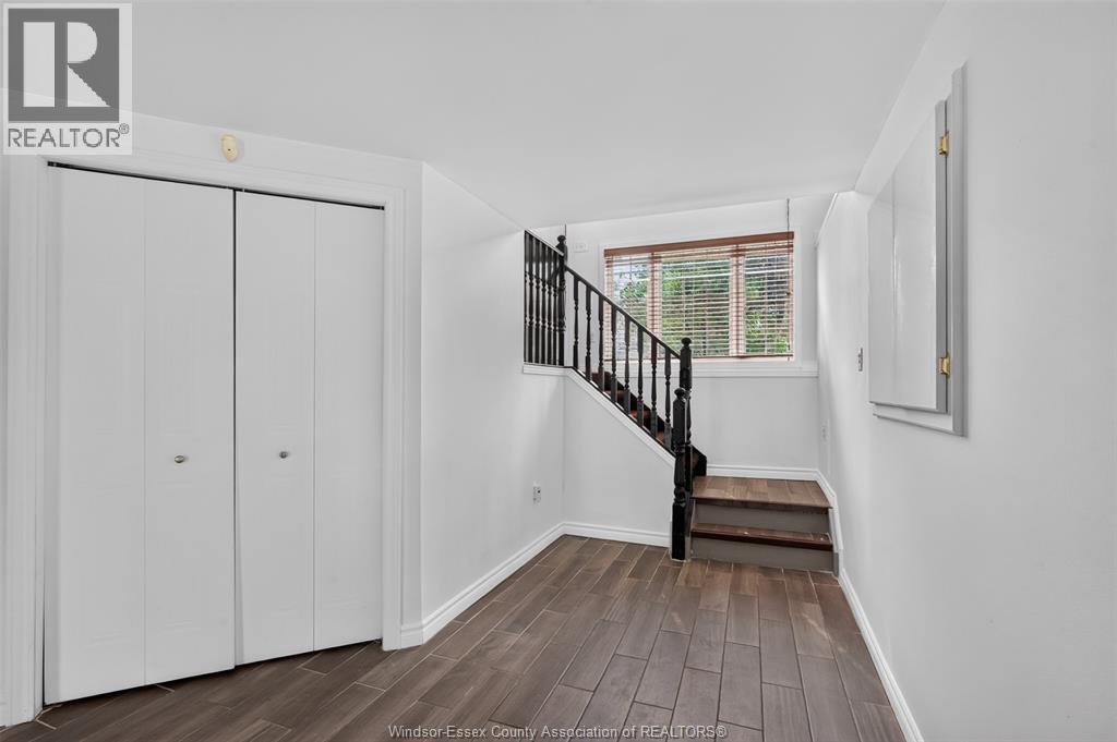 828 MICHAEL DRIVE - 21