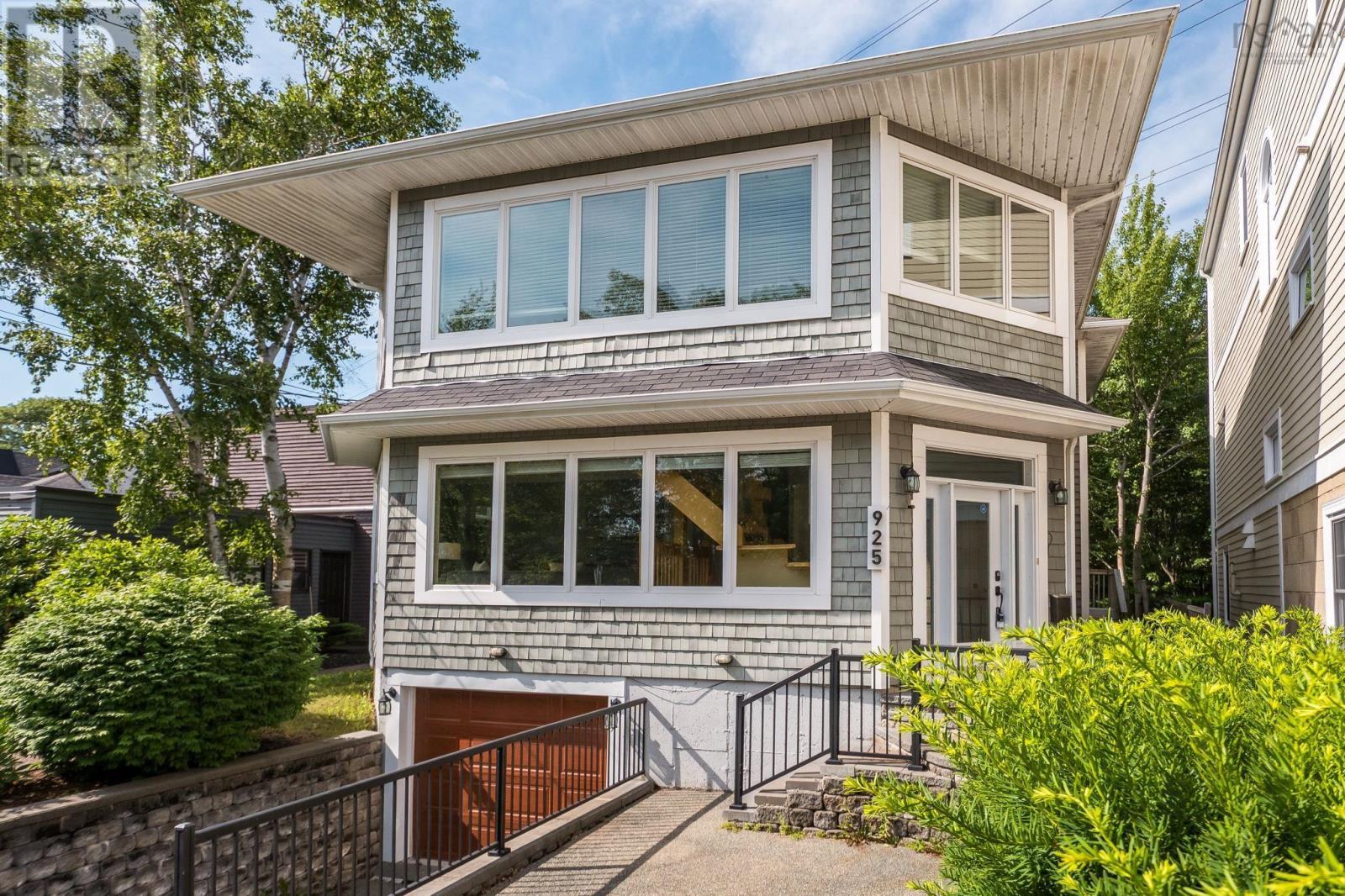 925 Winwick Road - 2