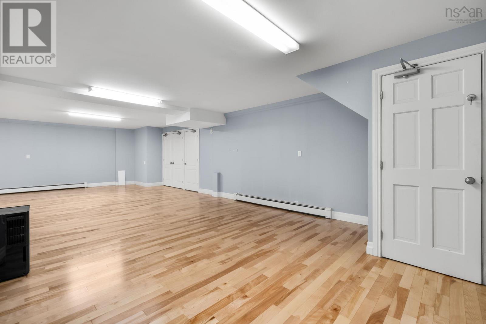 Property 35 of 49 of 925 Winwick Road